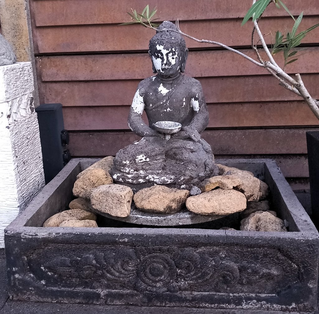 €75 - Boeddhafontein, ronde plateau, Balinese waterbak, Tuin en Terras, Ophalen, Overige typen