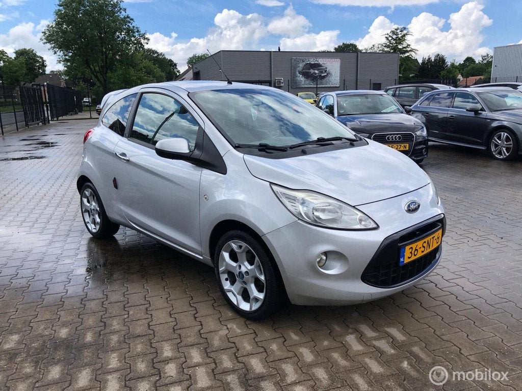 Ford Ka 1.2 SPORT SPEC UITVR AIRCO ELL PAK LMV, Auto's, Voorwielaandrijving, Euro 5, Stof, Gebruikt