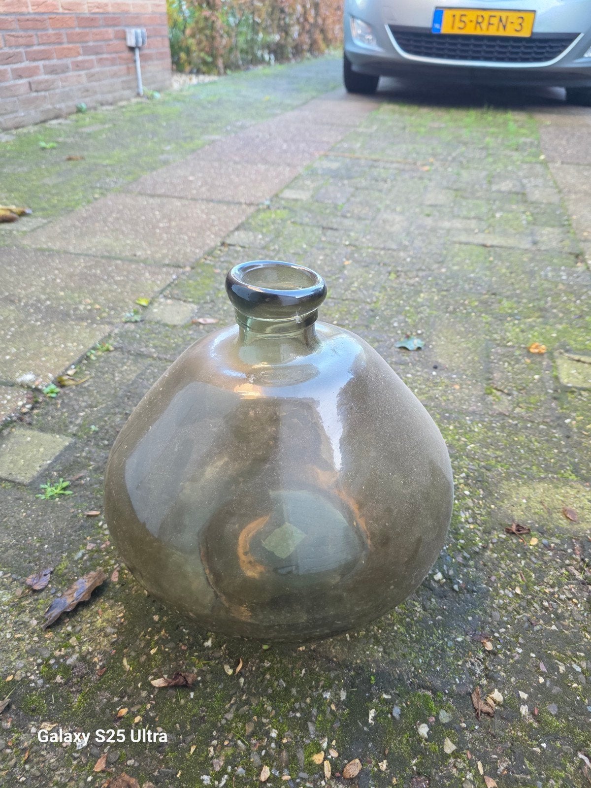 Antieke glazen fles - Bolle fles, Huis en Inrichting, Ophalen, Bruin, 30 cm, Glas