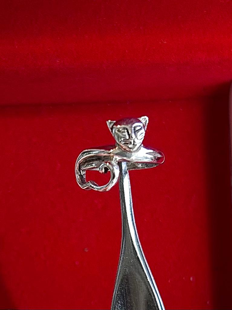 Bijzondere sterling zilveren 925 katten ring, Ophalen of Verzenden, Kleiner dan 17, Dame, Zilver