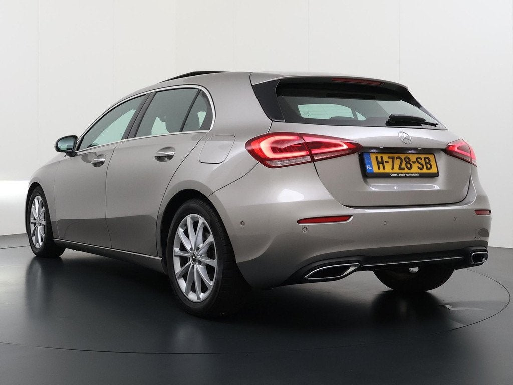 Mercedes-Benz A-klasse 180 Business Solution Luxury | Pano |, Auto's, Mercedes-Benz, 12 maanden, Gebruikt, 4 cilinders, Origineel Nederlands