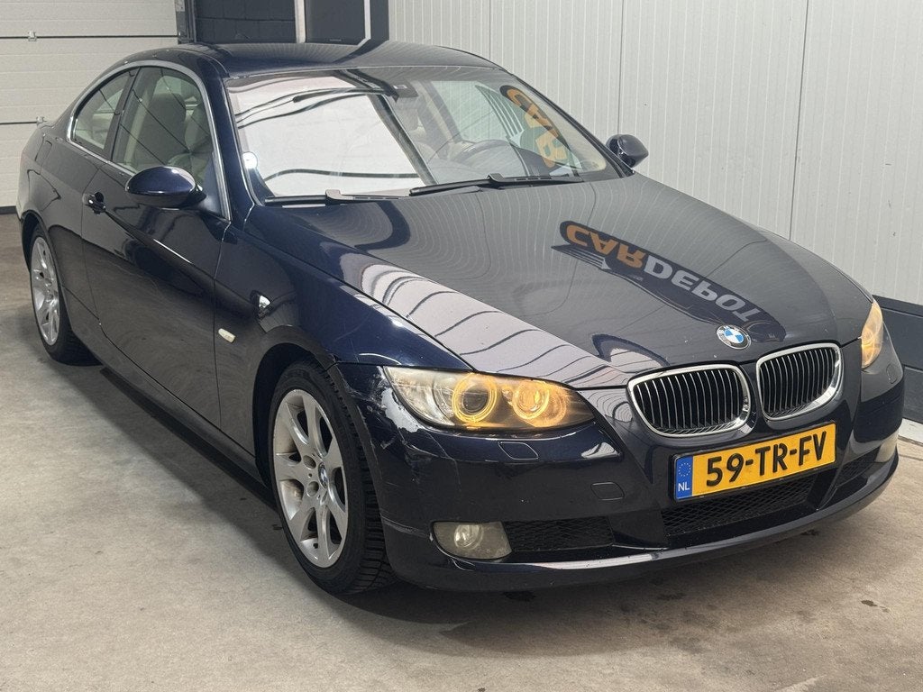 BMW 3-serie Coupé 325i High Executive, 745 kg, Gebruikt, Beige, 2497 cc