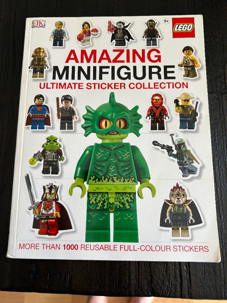 Lego amazing minifigure sticker collection, Gebruikt, Lego, Ophalen of Verzenden, Minifiguur