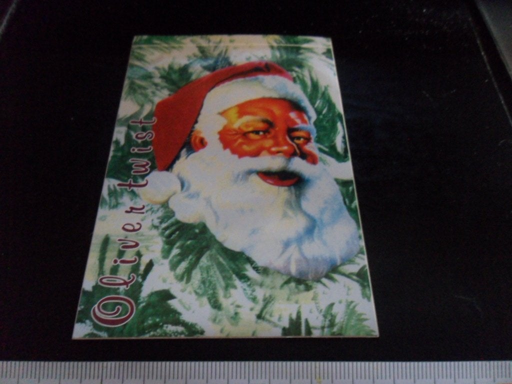 sticker Oliver Twist  Kerstman *, Verzamelen, Stickers, Zo goed als nieuw, Ophalen