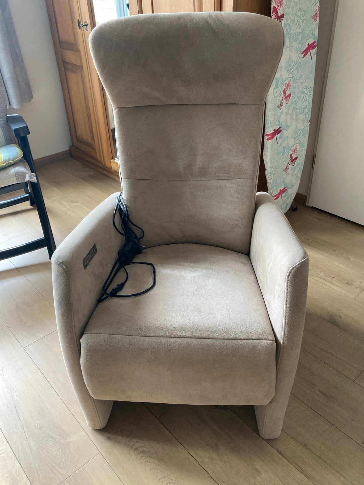 Foto 4 van Comfortabele relaxfauteuil met elektrische verstelling