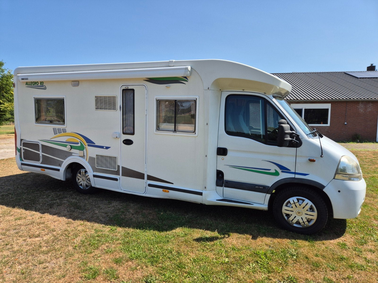 Mooie Chausson 4 persoons camper, Afzuigkap, Ringverwarming, 6 tot 7 meter, Chausson