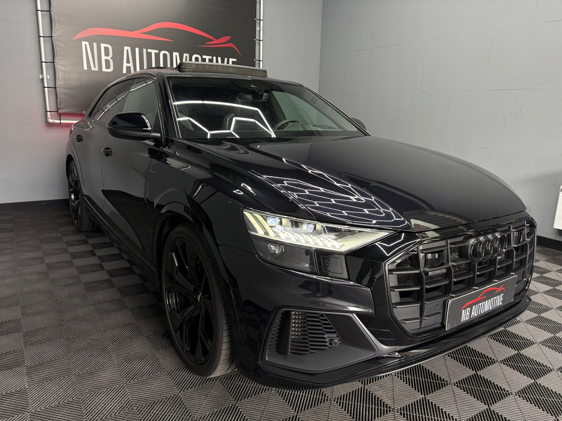 Audi Q8 60 TFSI e quattro Competition, Automaat, 14 kWh, Gebruikt, 2995 cc