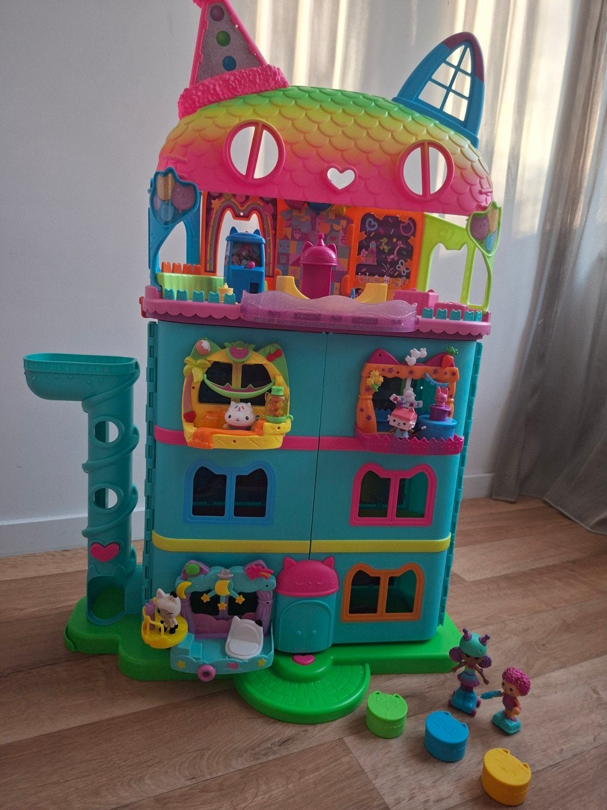 Gabby's feest poppenhuis, Kinderen en Baby's, Speelgoed | Poppenhuizen, Ophalen, Zo goed als nieuw, Poppenhuis
