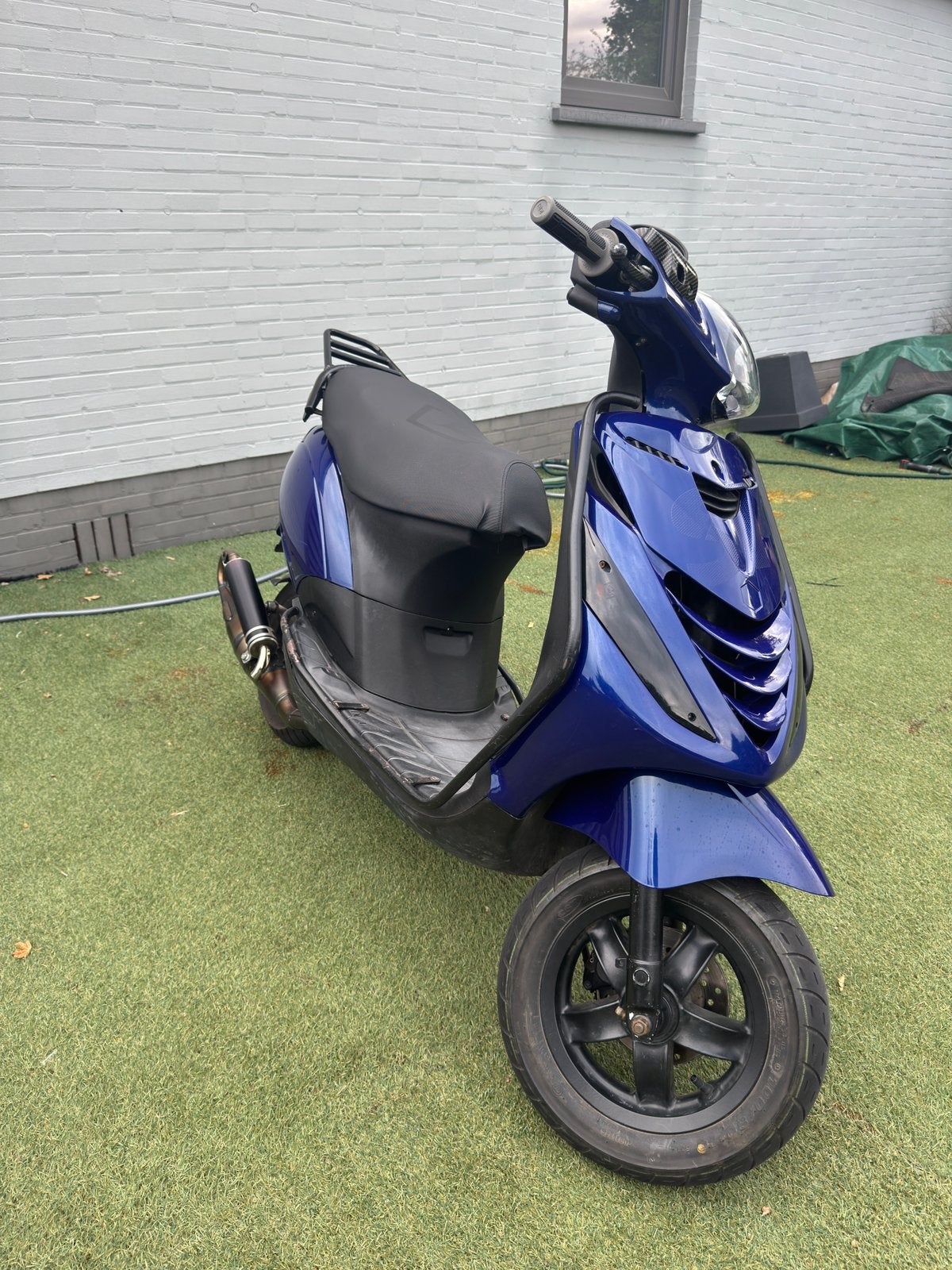 IK ZOEK PIAGGIO ZIP’S 70CC MET WOK-STATUS️️, Fietsen en Brommers, Scooters | Piaggio, Ophalen, Zo goed als nieuw, Tweetakt, Zip