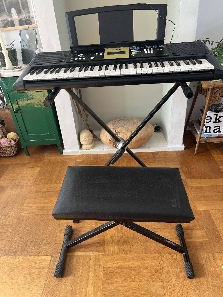 yamaha ypt-220 keyboard, Muziek en Instrumenten, Ophalen, 61 toetsen, Yamaha, Zo goed als nieuw