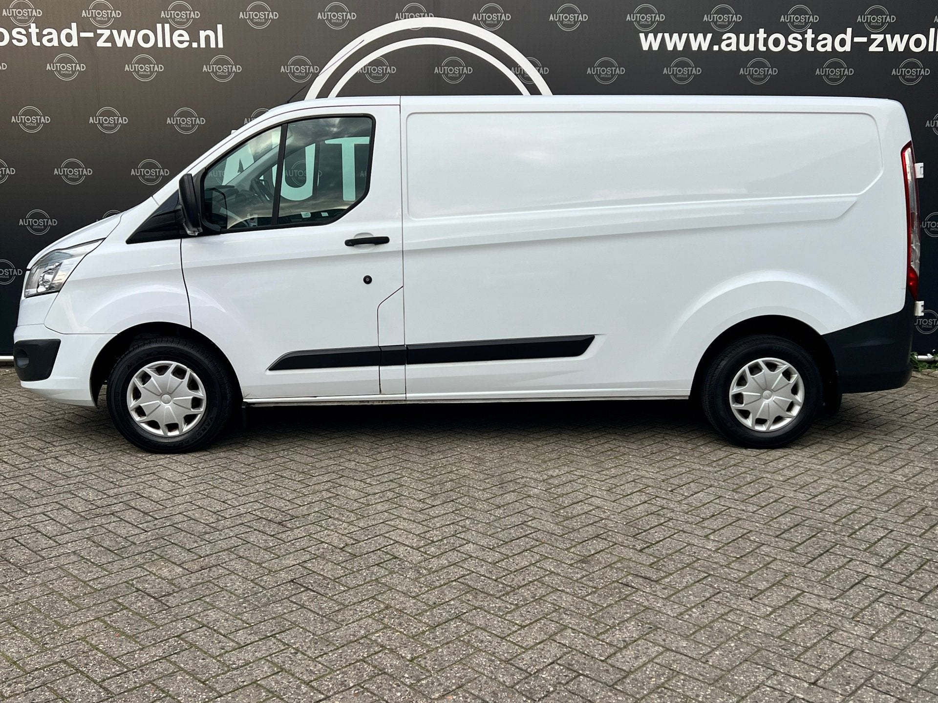 Ford Transit 290 2.2 TDCI L2H3 Ambiente MARGE! / 3 Zits / AP, Voorwielaandrijving, Euro 5, 4 cilinders, 1848 kg