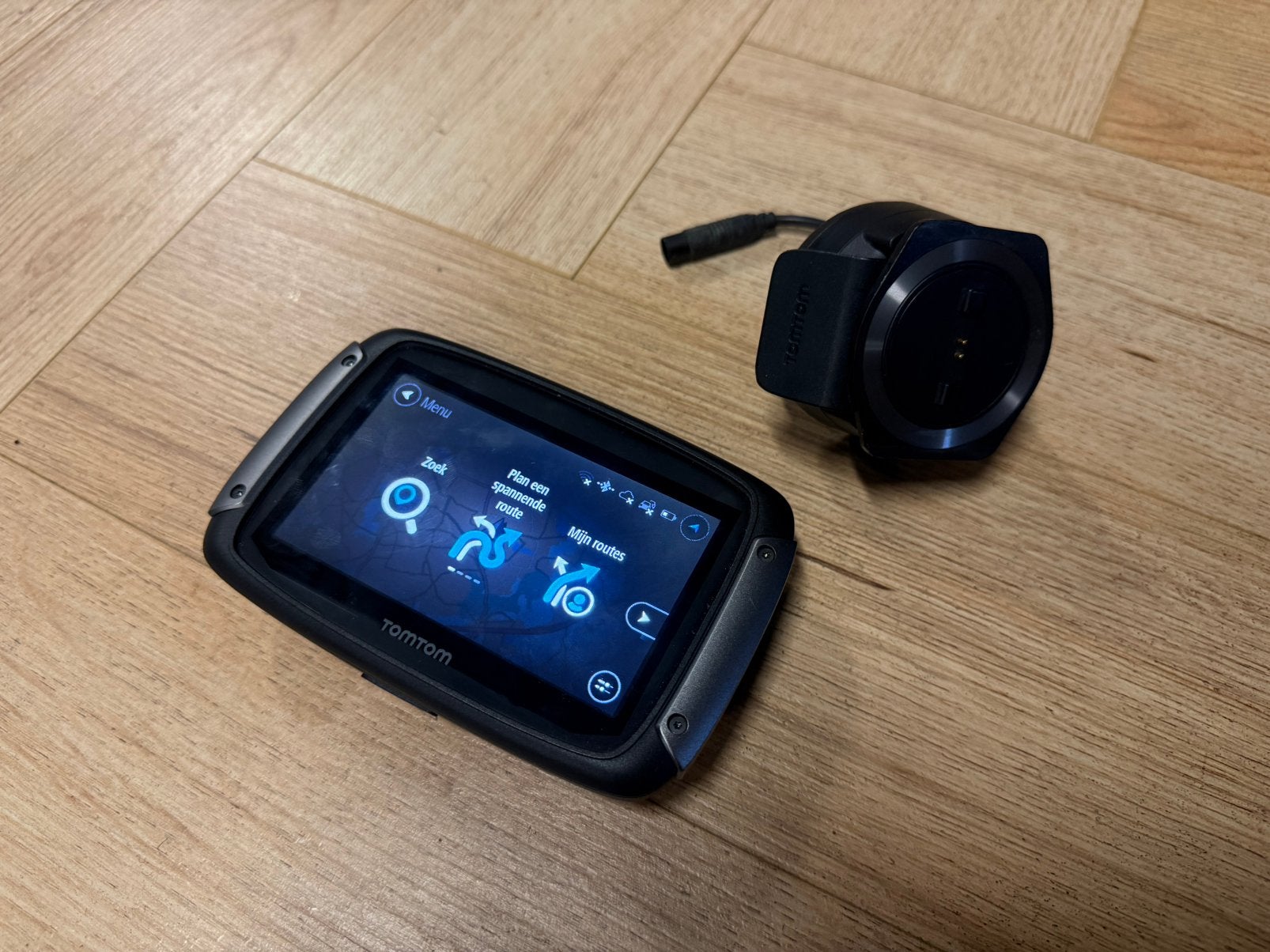 TomTom Rider 50 LE incl actieve houder Motor ZGAN top, Motoren, Verzenden, Zo goed als nieuw