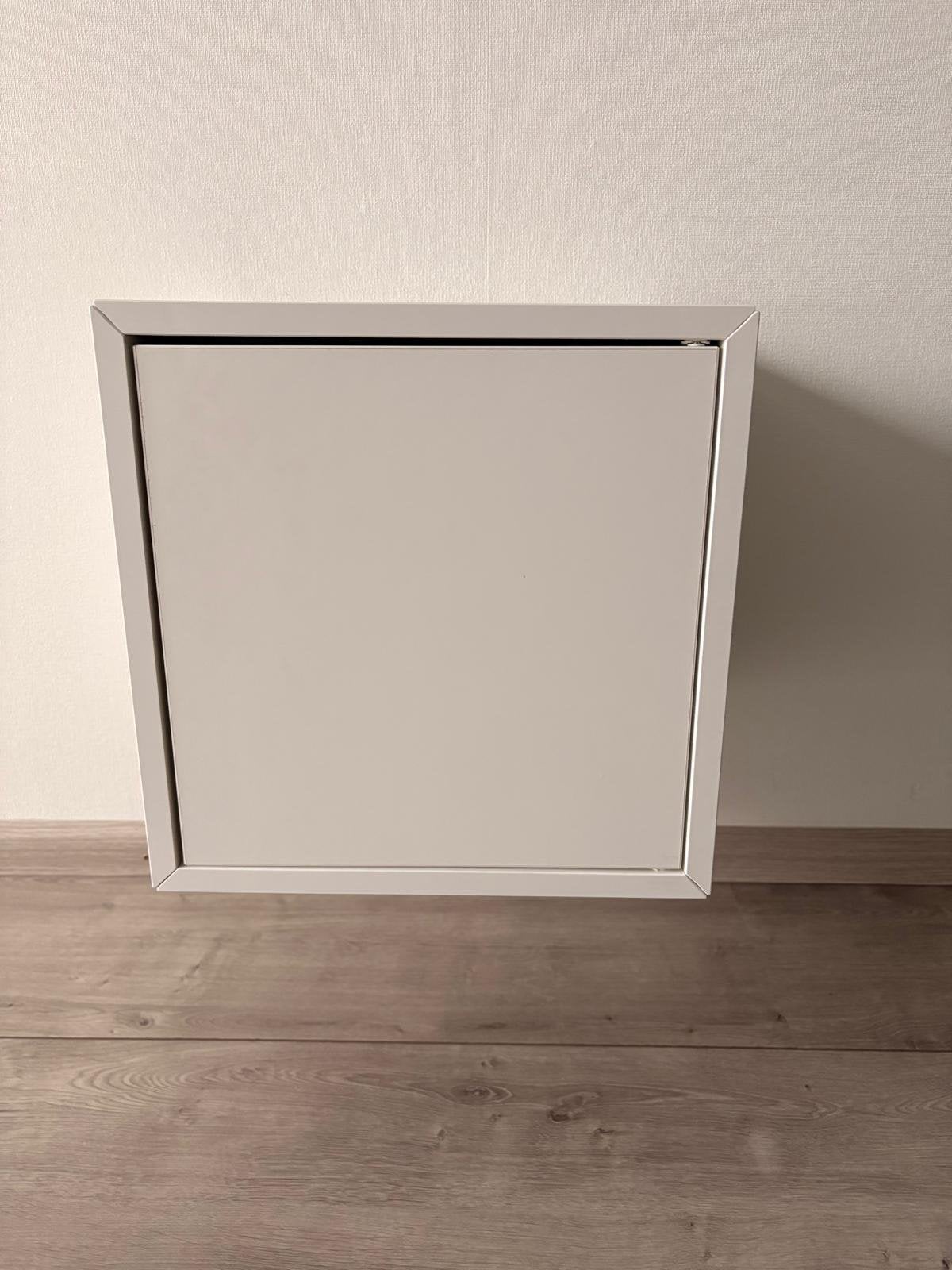 Kastjes, Ophalen, Zo goed als nieuw