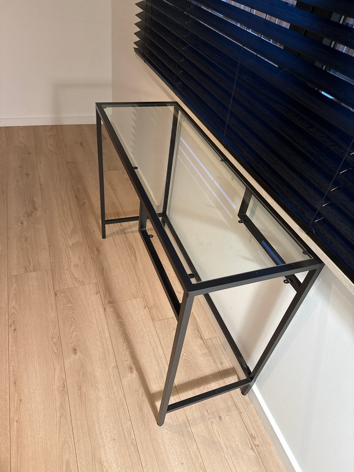Stijlvolle laptoptafel met glazen afneembaar blad, Ophalen, Zo goed als nieuw