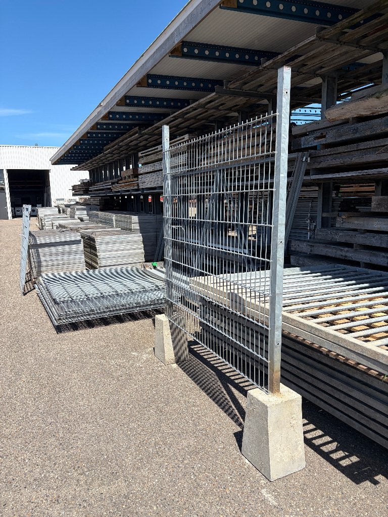 Hek hekwerk gegalvaniseerd + poort en palen ( 327 ), Tuin en Terras, Tuinhekken en Hekwerk, Ophalen, Met poort, Gebruikt, Nb