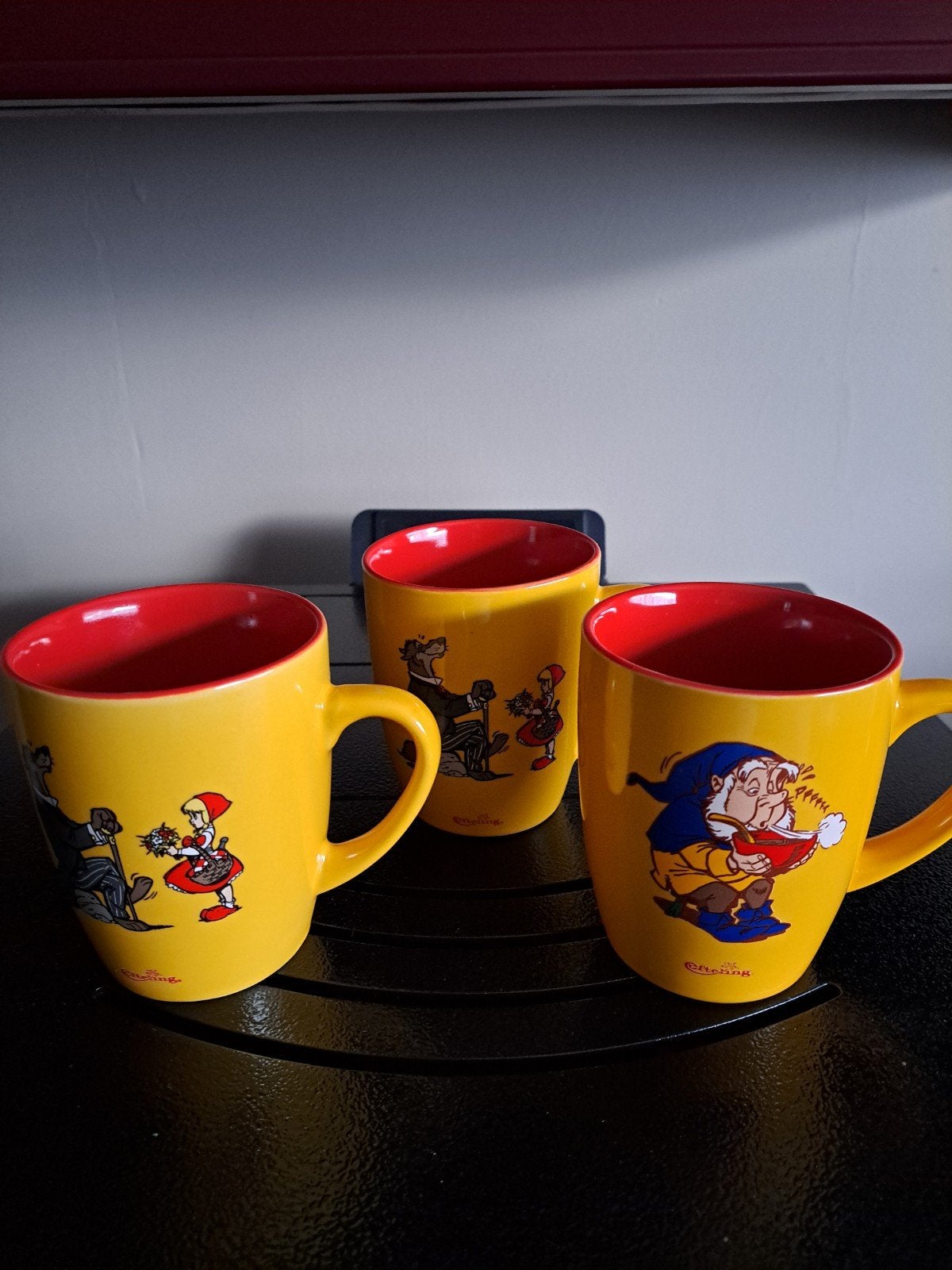 Efteling Chocomel Mokken - Roodkapje, Gnoom, Wolf, Overige typen, Ophalen of Verzenden, Zo goed als nieuw, Steen/keramiek