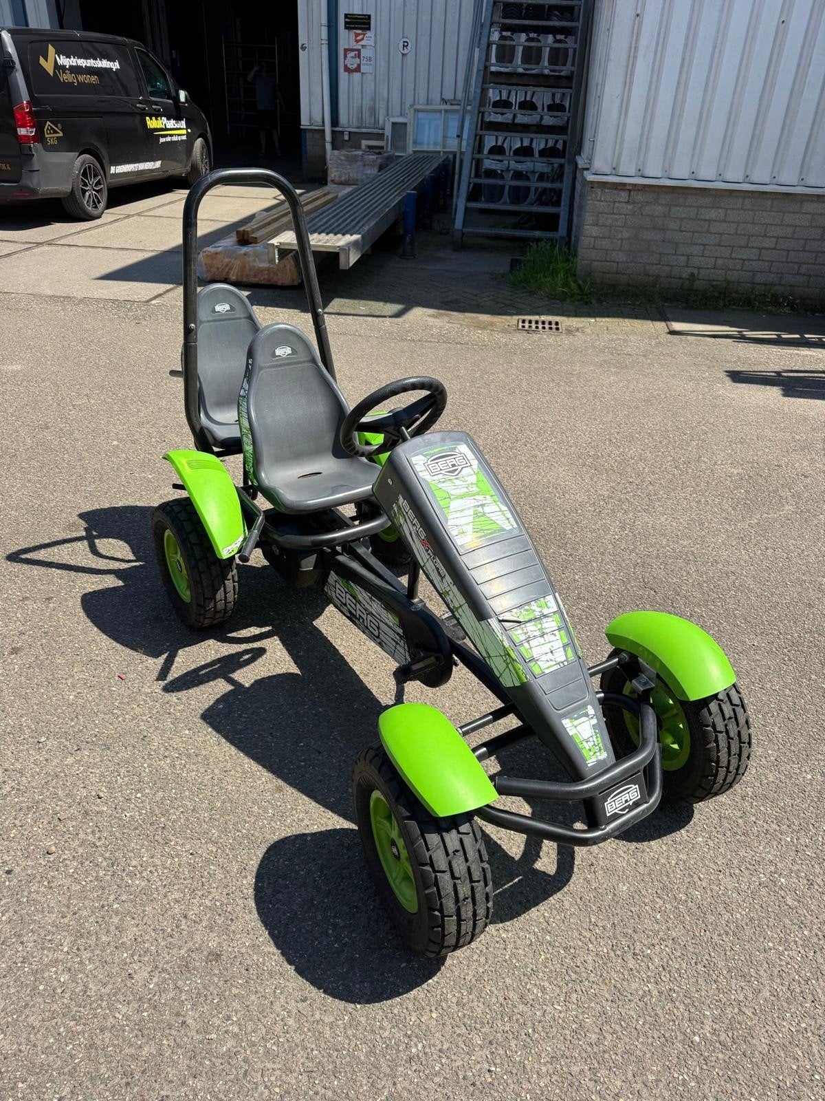 Berg X-plore Skelter XL met rolbeugel en duostoel, Kinderen en Baby's, Speelgoed | Buiten | Skelters, Ophalen, Zo goed als nieuw