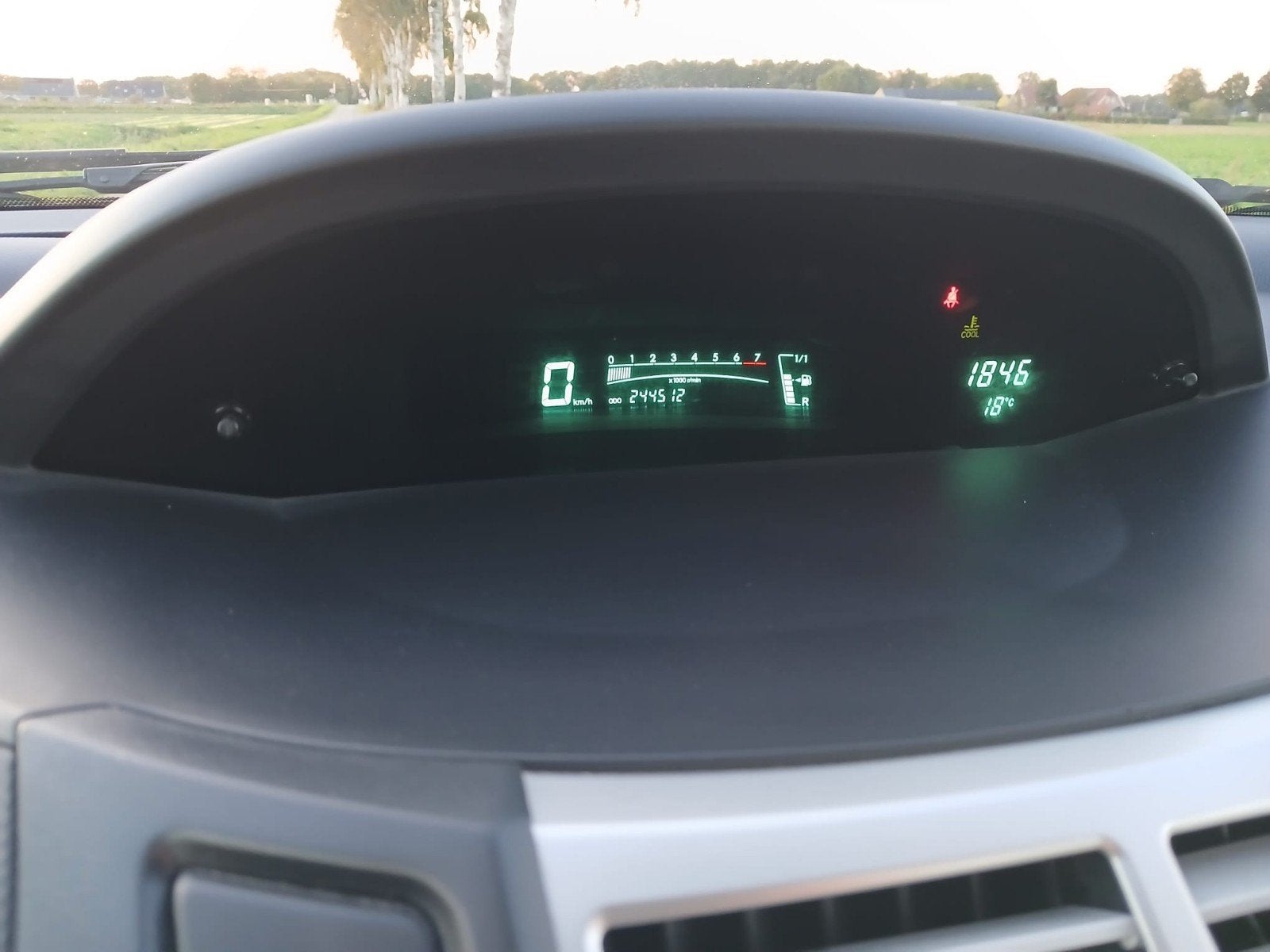 Foto 17 van Toyota Yaris 1.3 16V AIRCO 5 deurs NIEUW APK