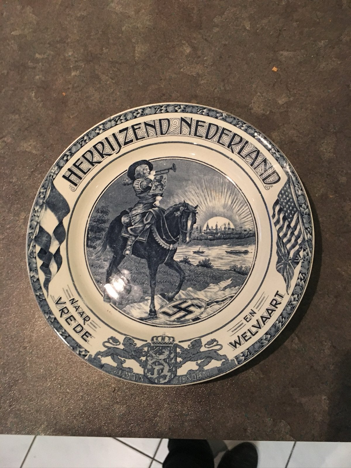 Zeldzaam 'Herrijzend Nederland' bord - Societé Céramique, Ophalen of Verzenden