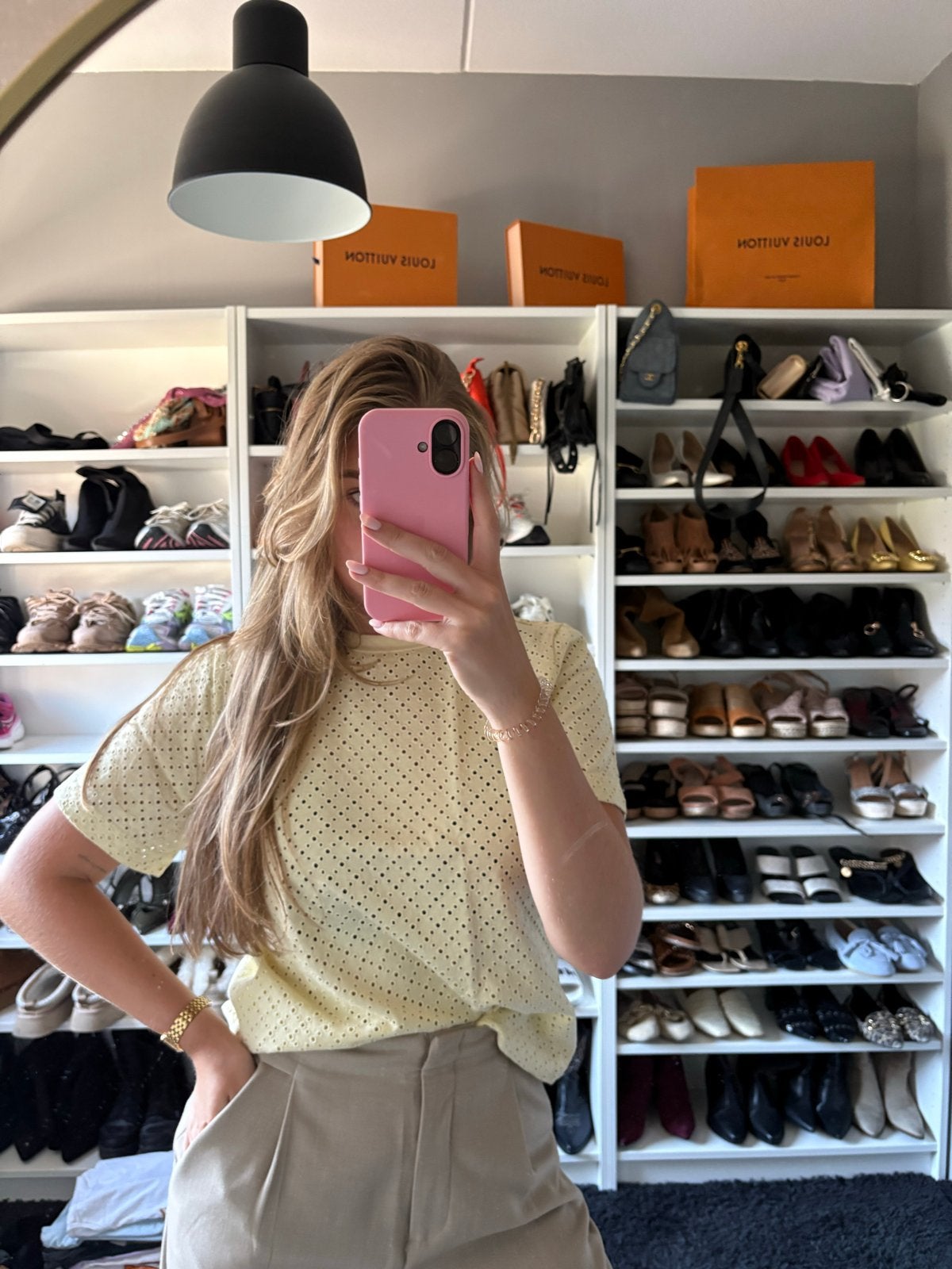 Nikkie geel shirt met korte mouwen en opengewerkt patroon, Geel, Maat 42/44 (L), Ophalen of Verzenden, Zo goed als nieuw