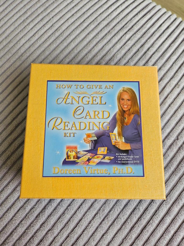 Angel Card Reading Kit - Doreen Virtue, Tarot of Kaarten leggen, Ophalen of Verzenden, Zo goed als nieuw, Instructieboek