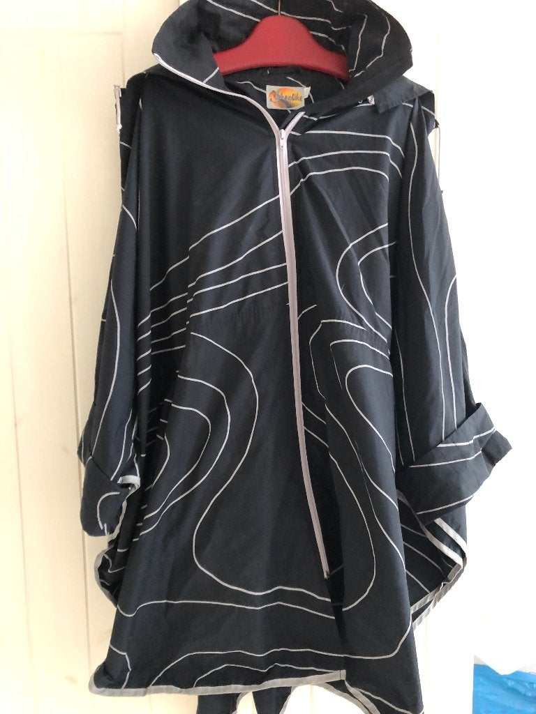 Regenjas model poncho, Skandika, Zwart, Maat 46/48 (XL) of groter, Ophalen of Verzenden