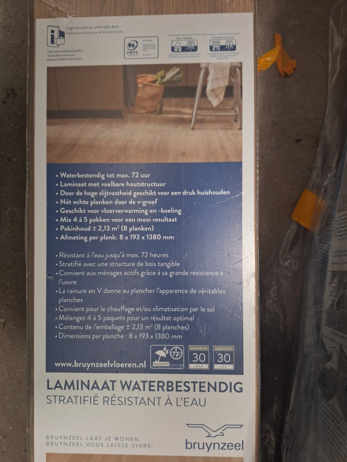 2,5 pak Bruynzeel waterbestendig laminaat (5,325 m²), Nieuw, 10 tot 30 cm, Hout, 5 tot 10 m²