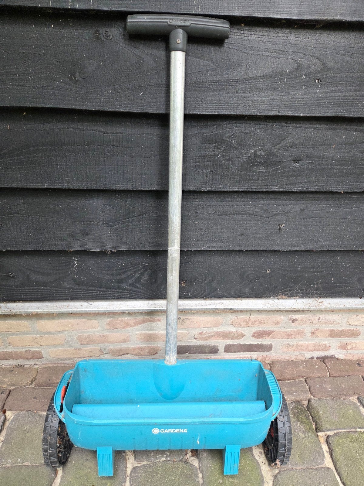GARDENA strooiwagen- Perfect voor zaad en mest, Ophalen, Gebruikt, Gardena