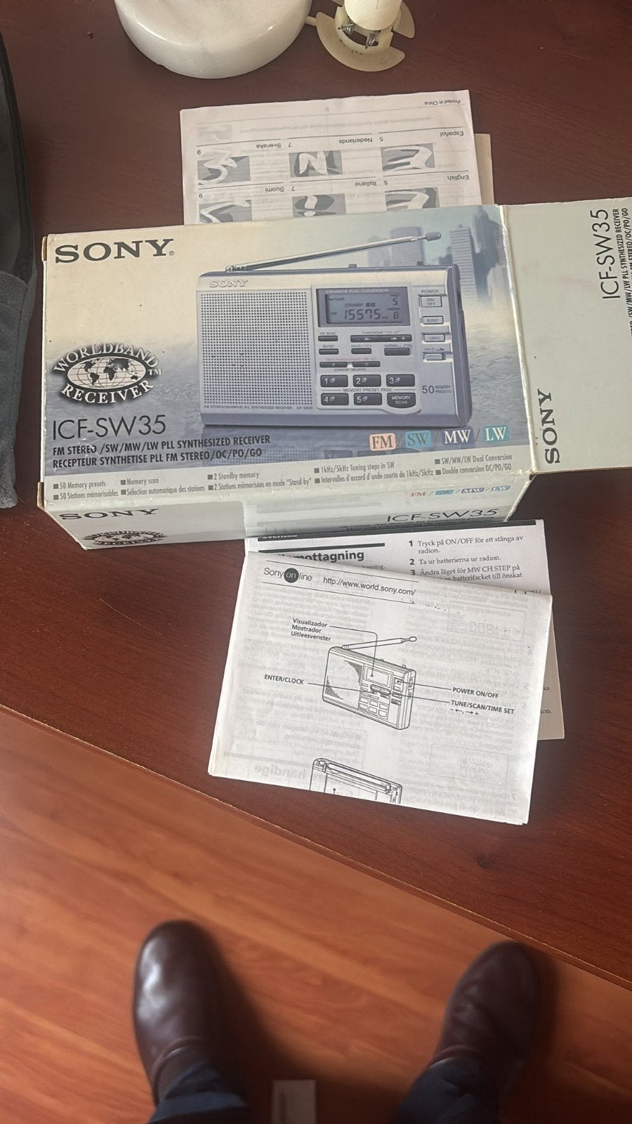Sony ICF SW35 wereldradio in uitmuntende staat, compleet, Ophalen of Verzenden, Zo goed als nieuw, Wereldontvanger