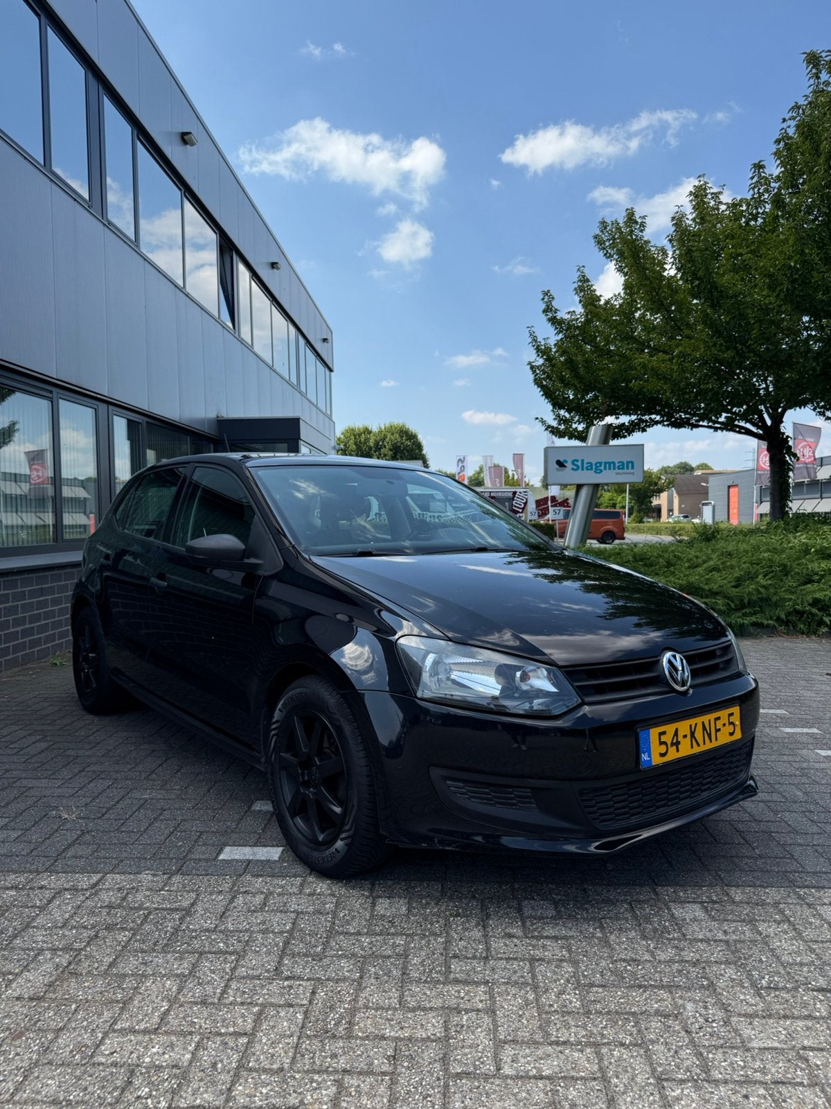 Volkswagen Polo 2009 Zwart, Auto's, Voorwielaandrijving, 967 kg, 40 €/maand, 1198 cc