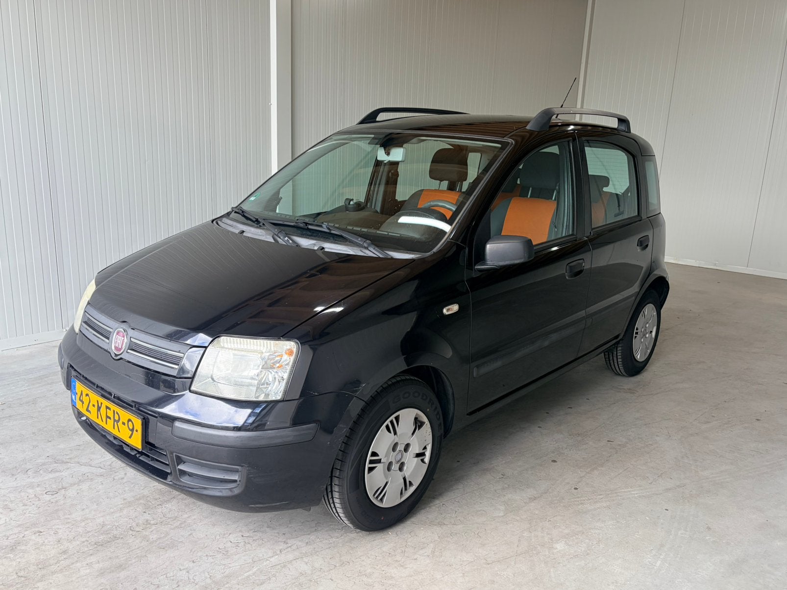 Nette Fiat Panda | Airco | Nwe. Banden | Elektr. Ramen |, Voorwielaandrijving, Metallic lak, 1242 cc, Zwart