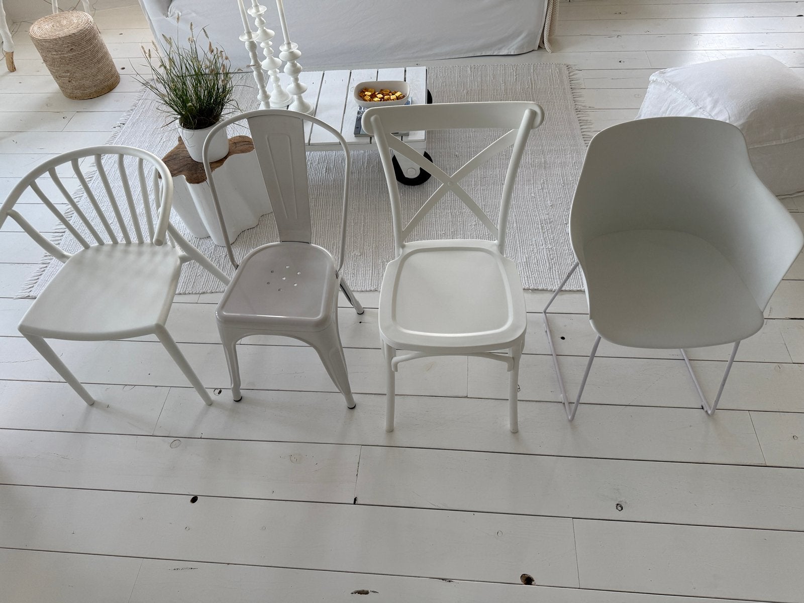 Loods5   4 design stoelen wit, Ophalen, Kunststof, Wit, Zo goed als nieuw