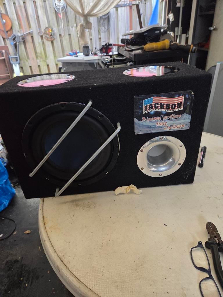 Basbox, Ophalen, Zo goed als nieuw