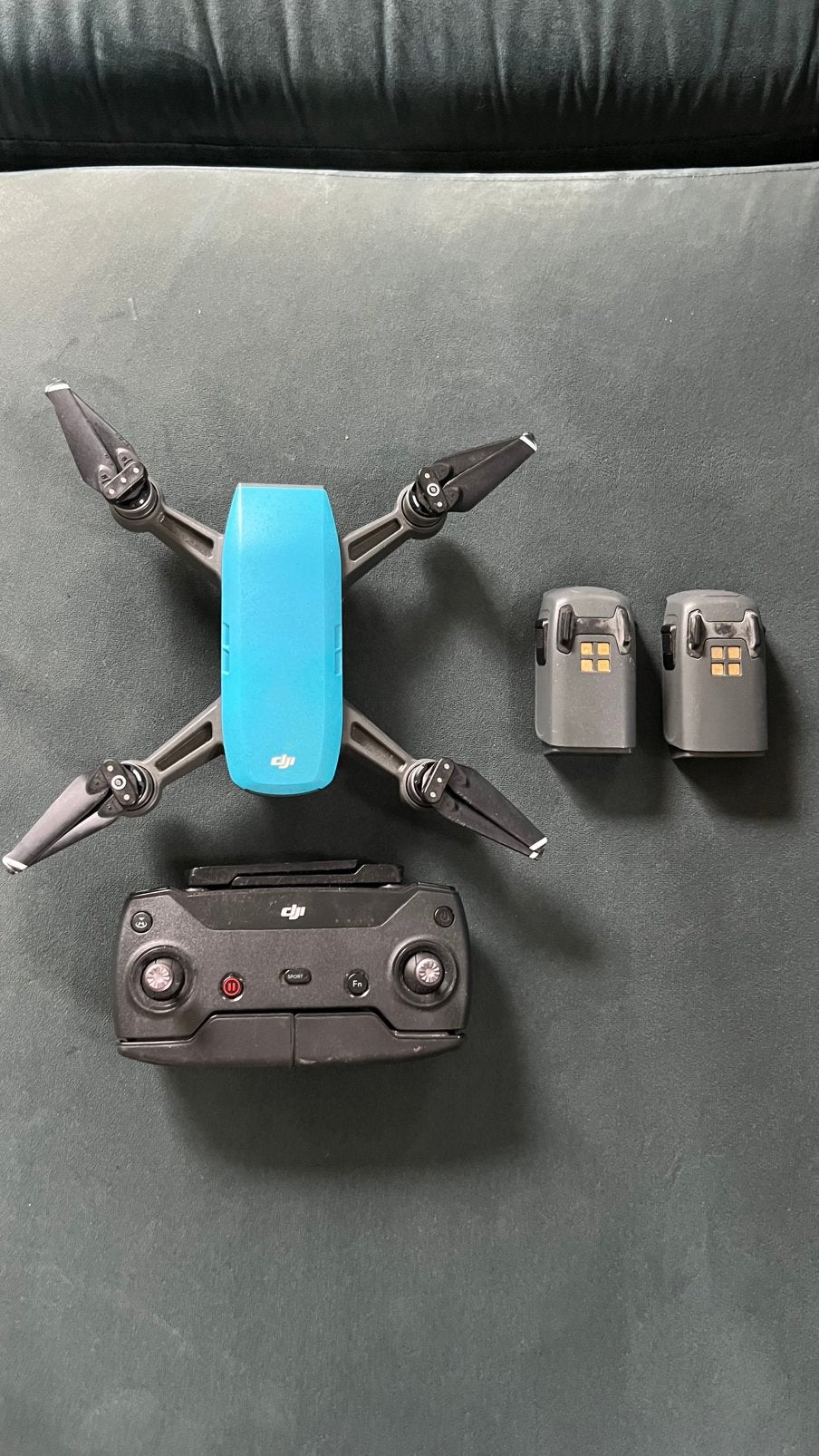 DJI Spark Drone + GL100A Remote Controller + 2 Batteries, Ophalen, Zo goed als nieuw, Cameradrone, DJI