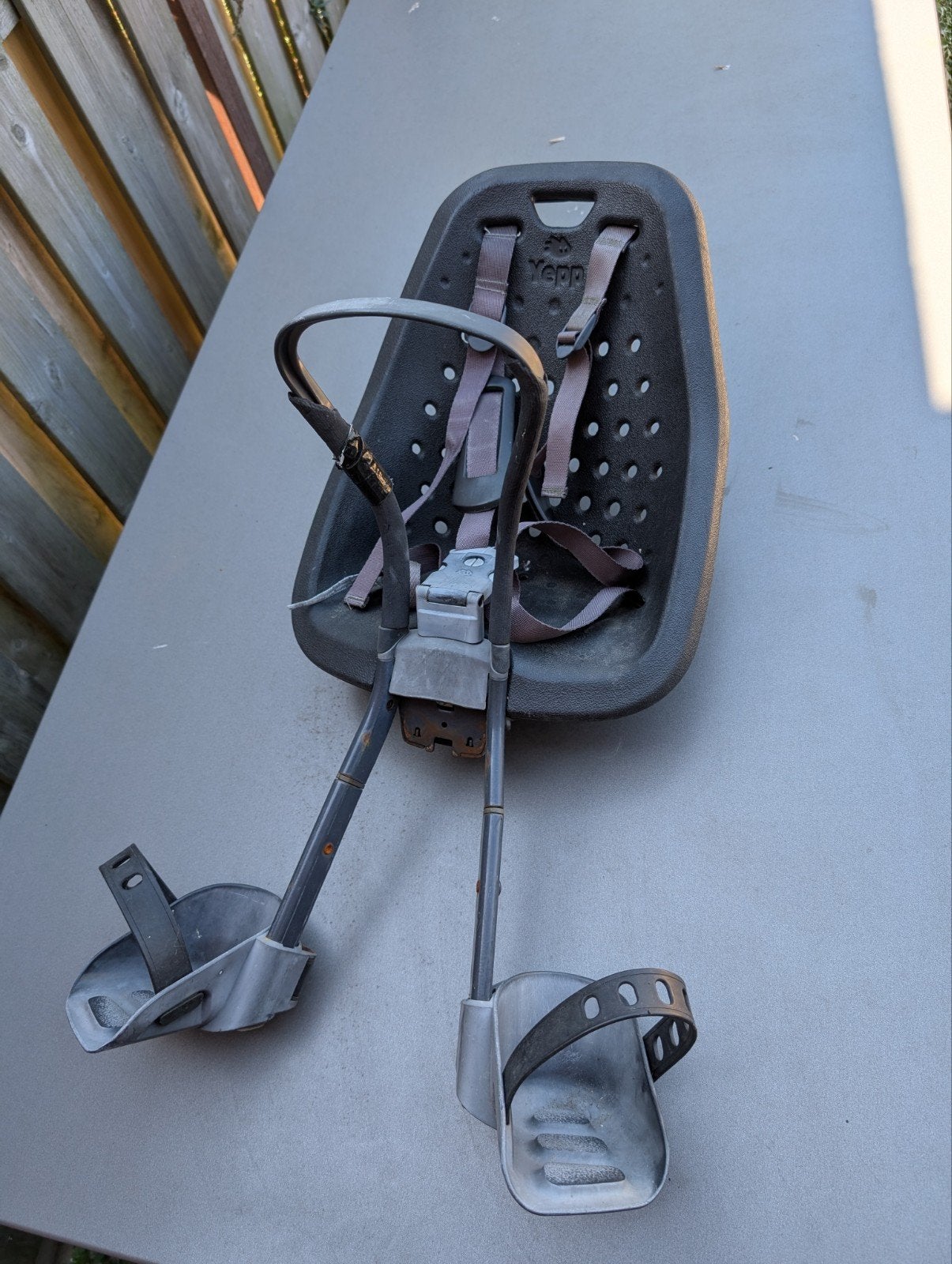 yepp fietsstoel voorzit tm 15 kg zwart met adapter, Ophalen, Gebruikt