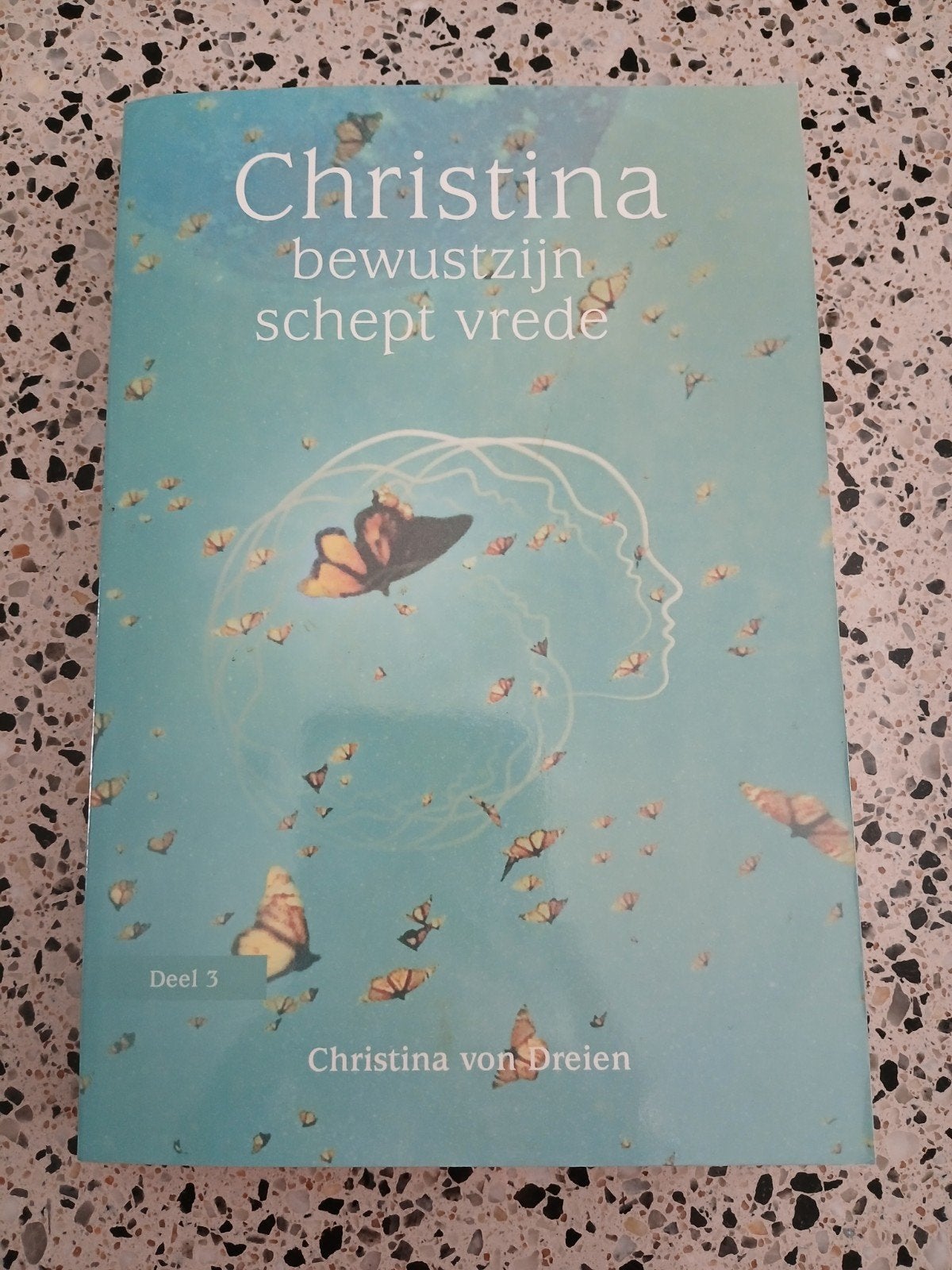 Christina: Bewustzijn schept vrede Deel 3 NIEUW VASTE PRIJS, Achtergrond en Informatie, Spiritualiteit algemeen, Nieuw, Ophalen of Verzenden
