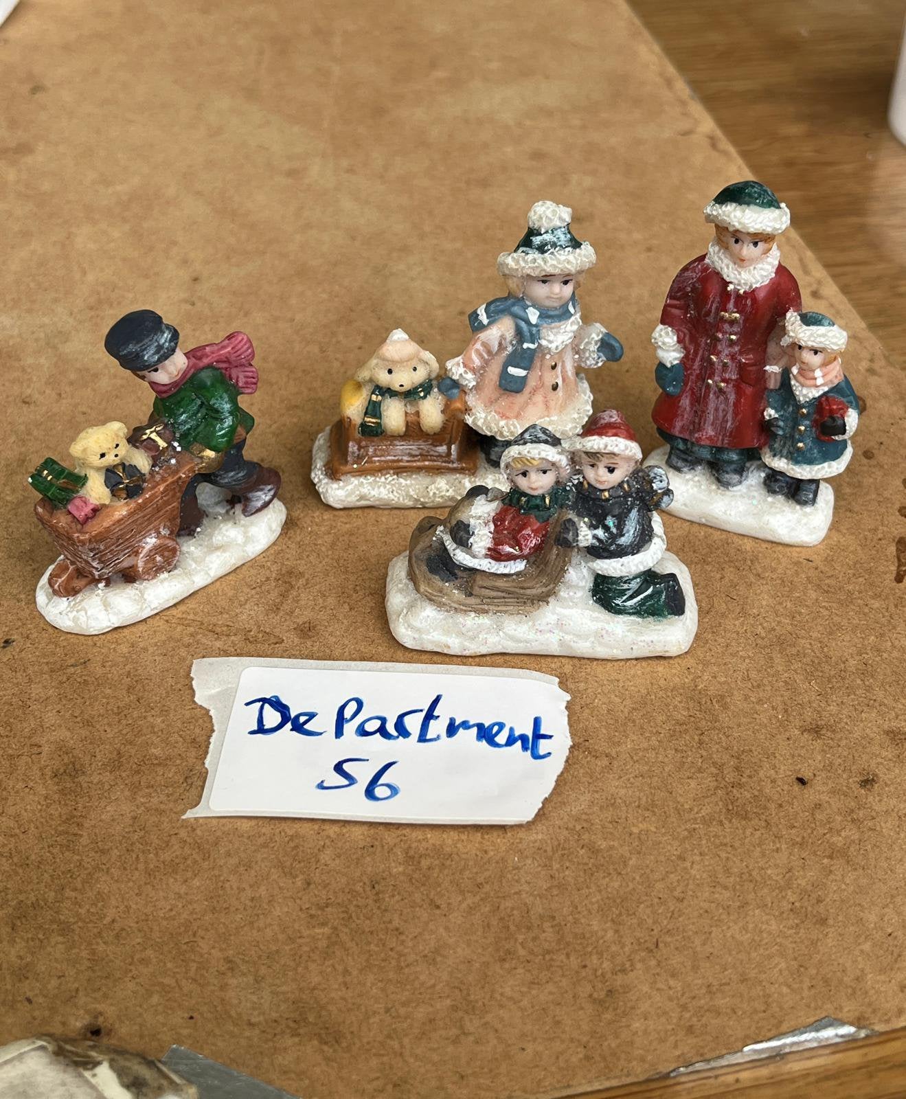 Department 56 kerstdorp figuren, Diversen, Kerst, Ophalen of Verzenden, Zo goed als nieuw
