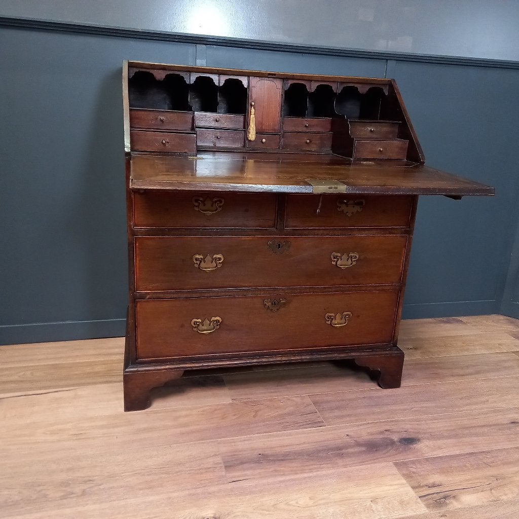 Antiek Ierse secretaire eind 18e eeuw, Huis en Inrichting, Kasten | Secretaires, Ophalen of Verzenden, Gebruikt