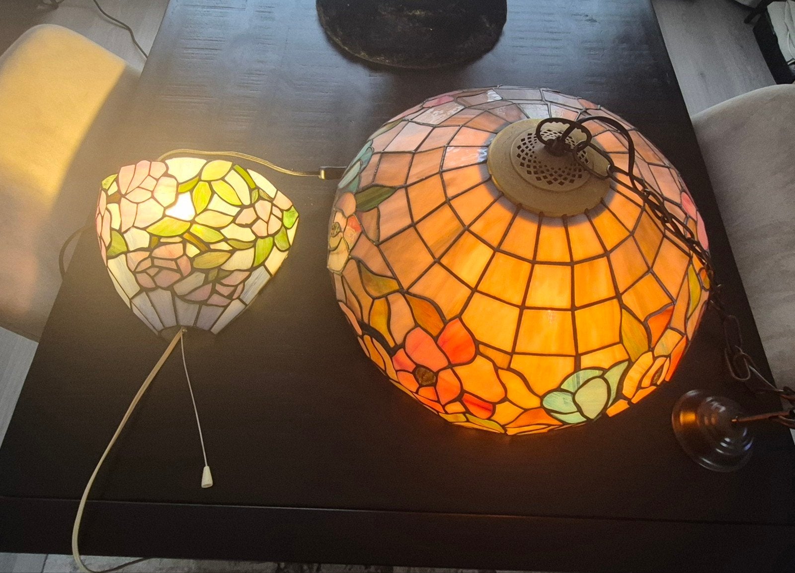 Tiffany Stijl Hanglamp en Wandlamp Set - Bloemmotief, Ophalen, E14 (klein), Zo goed als nieuw, Tiffany, Art Nouveau, Klassiek, Bloemmotief