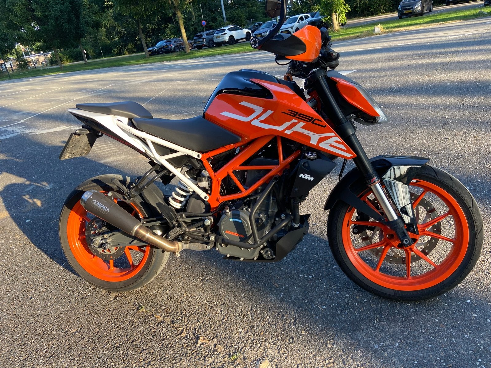 KTM Duke 390 - Perfecte Naked Bike voor A2 rijbewijs, Motoren, Gebruikt, Particulier, 373 cc, Meer dan 35 kW