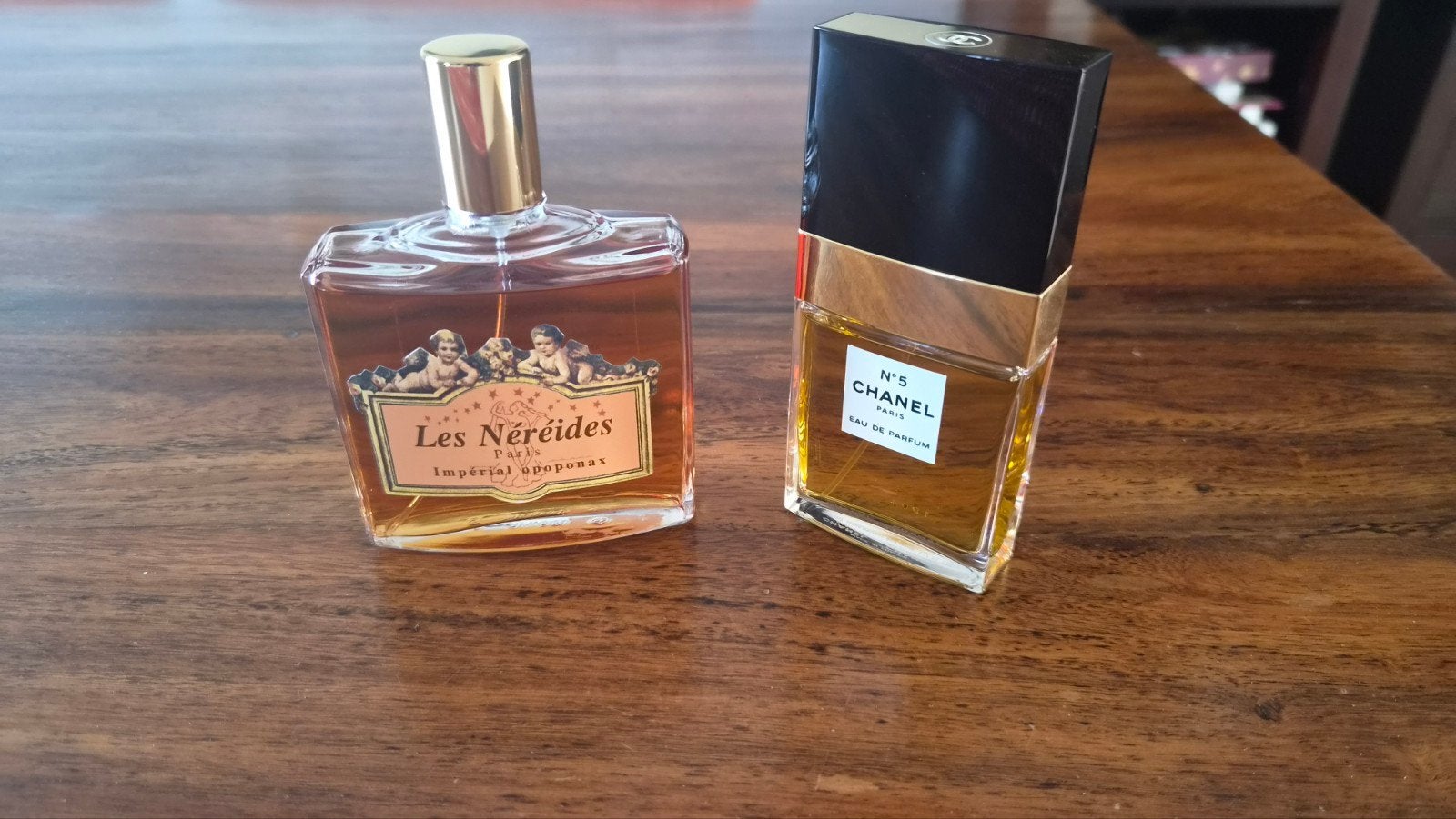 flesje Chanel no 5 en Les Néréides, Ophalen, Zo goed als nieuw