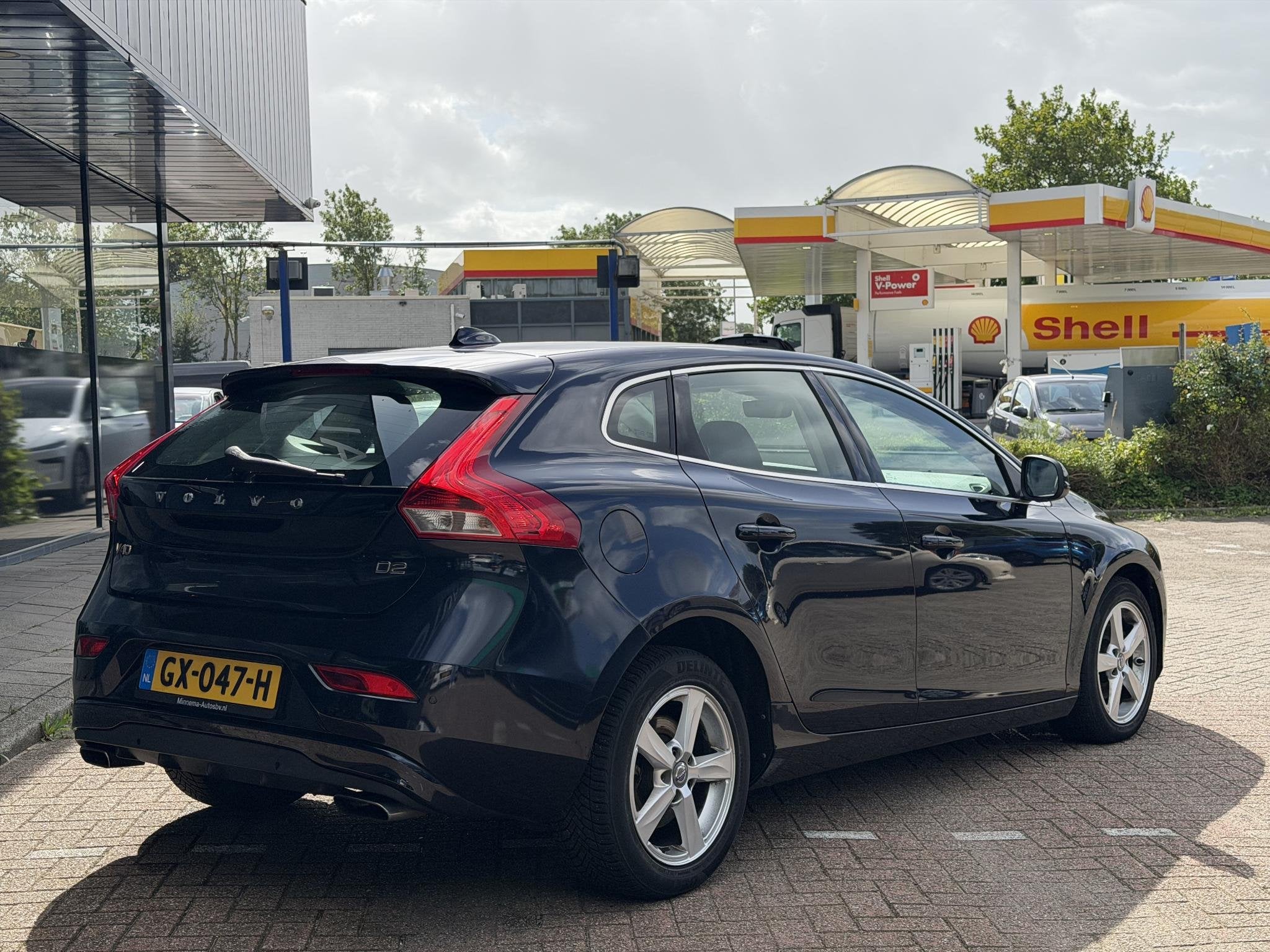 Volvo V40 2.0 D2 Momentum Business CRUISE | AIRCO | NAVIGATI, Auto's, Voorwielaandrijving, Gebruikt, Euro 6, 4 cilinders