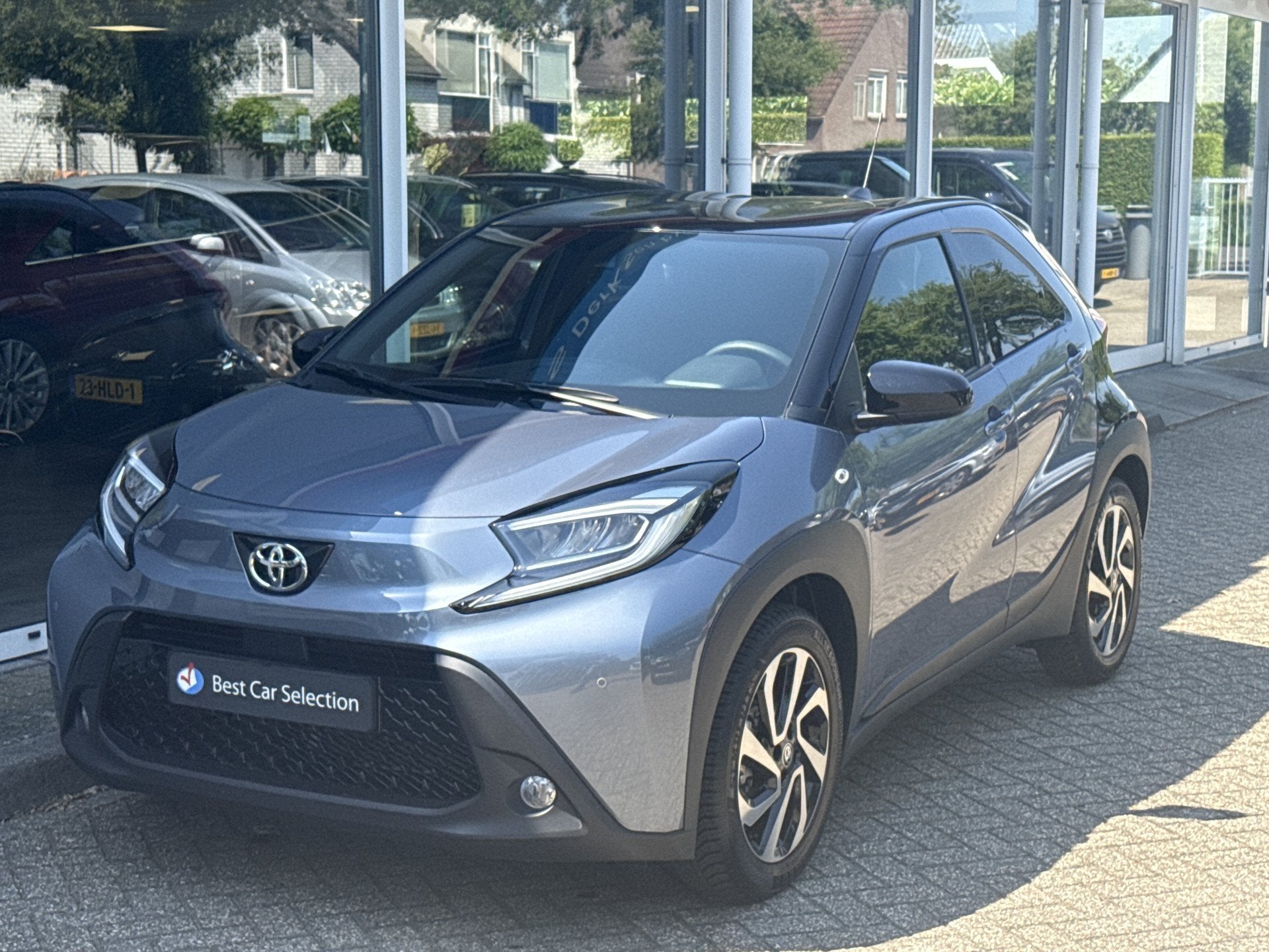 Toyota Aygo X 1.0 VVT-i MT Pulse - PDC v+a | ACC | Camera |, Auto's, 12 maanden, Stof, Gebruikt, 4 stoelen