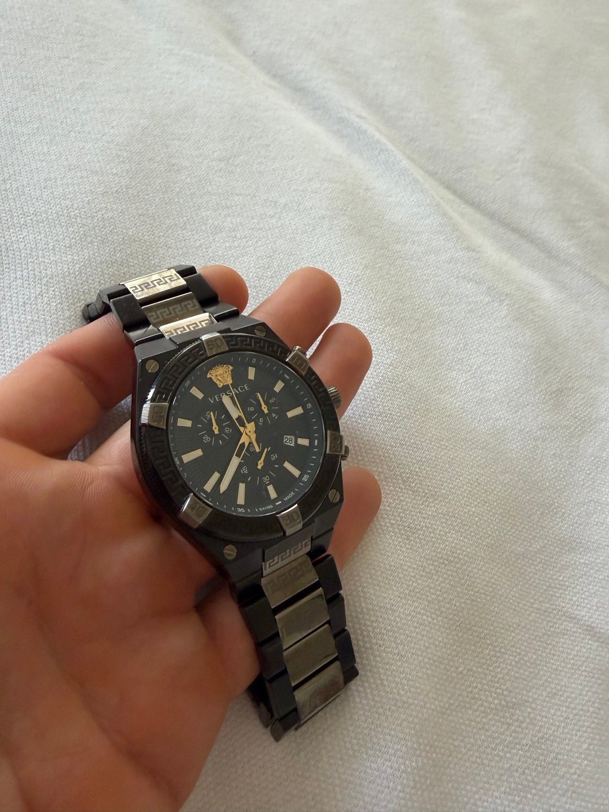 Versace VEVO01022 Sporty Greca Horloge 46mm, Sieraden, Tassen en Uiterlijk, Horloges | Heren, Overige merken, Staal, Polshorloge