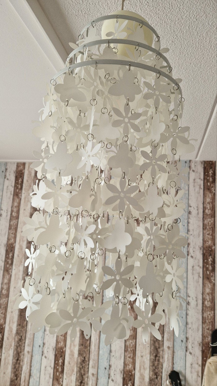Hanglamp vlinders en bloemen, Ophalen of Verzenden, Gebruikt, Kunststof, E27 (groot)