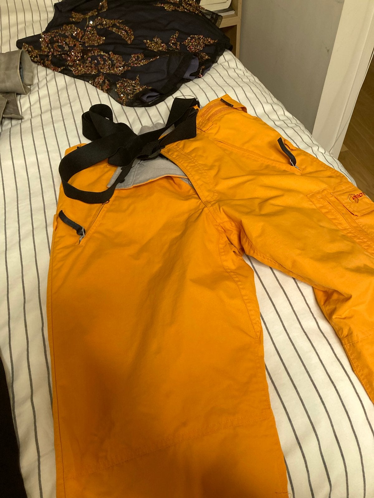 Oranje Skibroek - Maat S tot m met bretels, Ophalen of Verzenden, Gedragen, Maat 38/40 (M), Broek