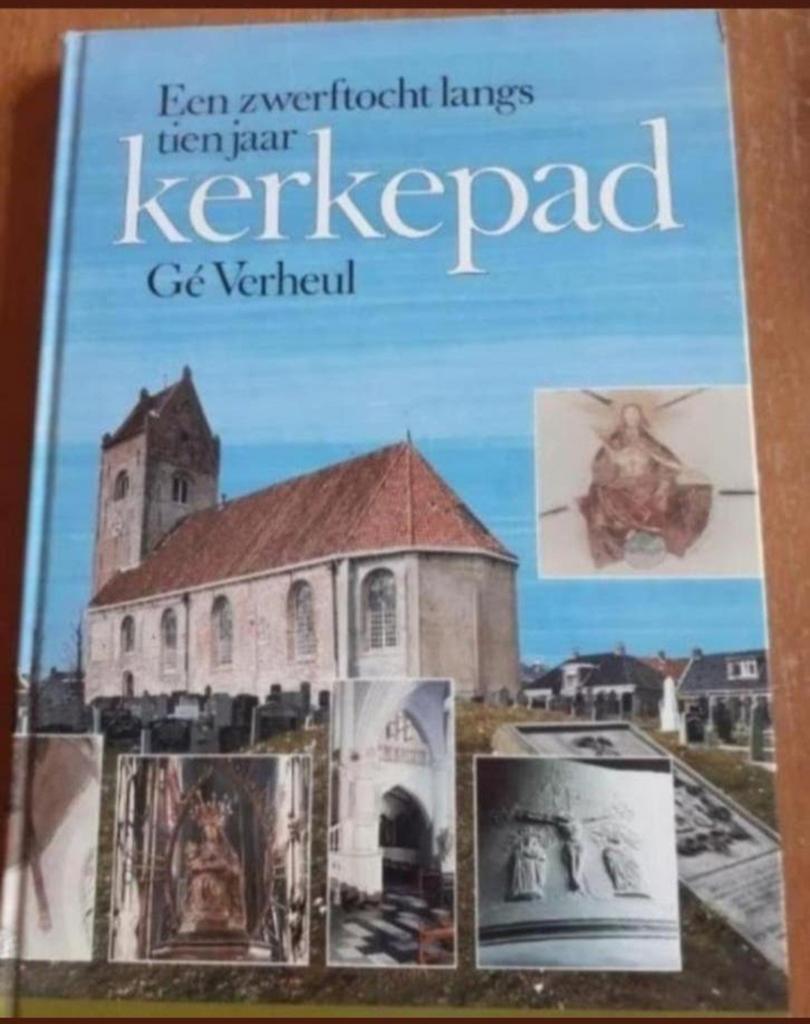 Een zwerftocht langs tien jaar kerkepad - Gé Verheul, Ophalen of Verzenden, Gelezen, Gé Verheul, Christendom | Katholiek