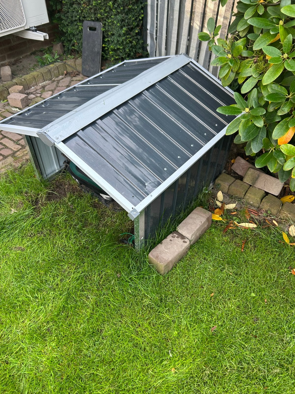 Robotmaaier garage / overkapping - Bescherm je maaier!, Ophalen, Nieuw, Minder dan 30 cm