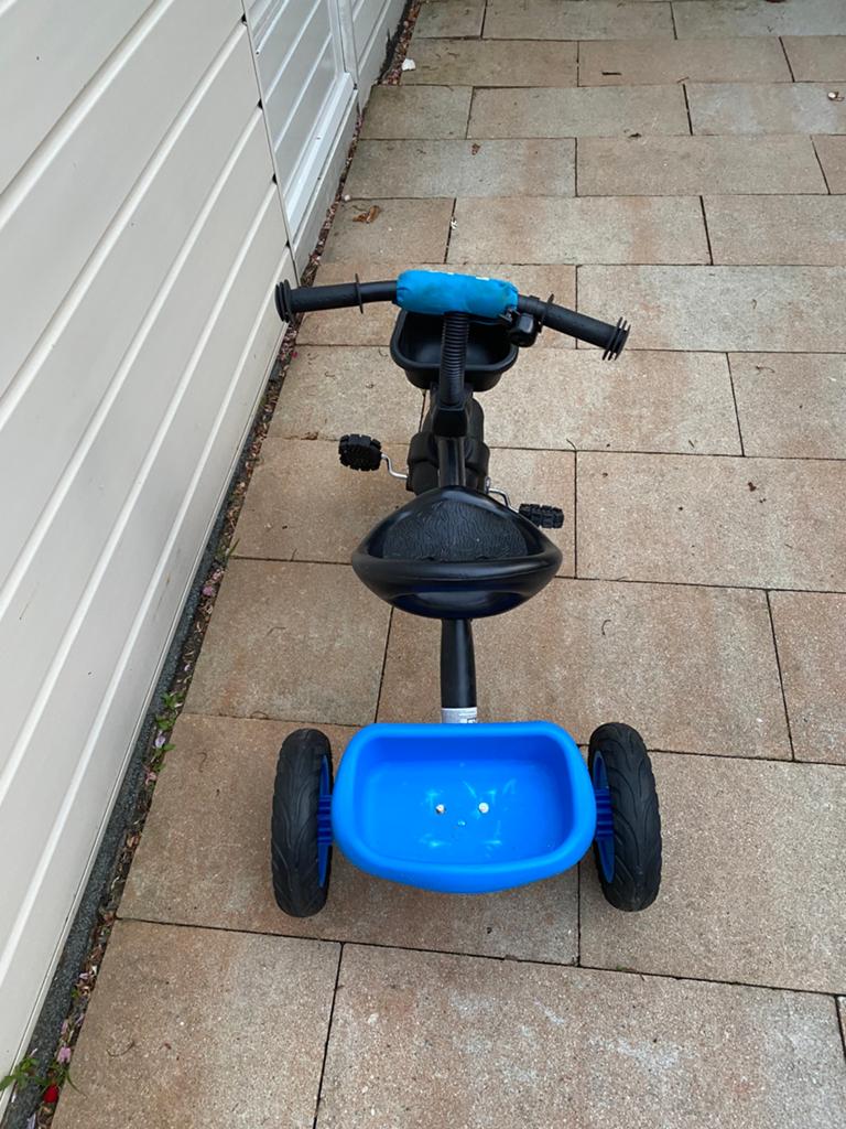 Driewieler met kiepbak zgan. € 10,00, Ophalen of Verzenden, Zo goed als nieuw