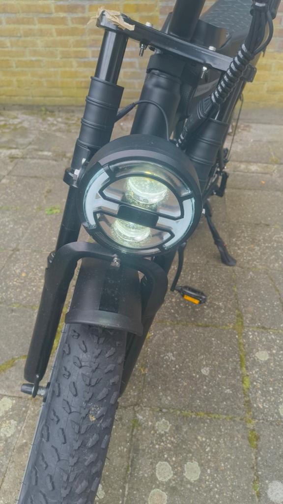 BLUETOOTH fatbike koplamp met knipperlicht, Ophalen of Verzenden, Nieuw, Voorlicht